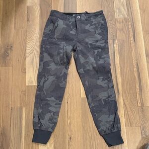 Prana Gray Camo jogger cargo Pants